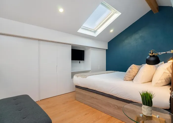 Whome Riverside View Premium W/ Ac & Terrace דירה פורטו