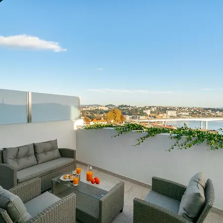 Whome Riverside View Premium W/ Ac & Terrace *