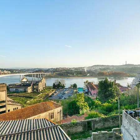 Daire Whome Riverside View Premium W/ Ac & Terrace *