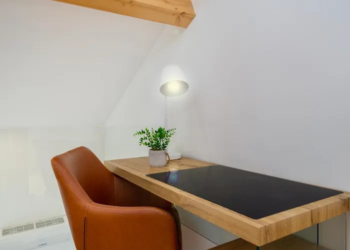 Whome Riverside View Premium W/ Ac & Terrace *