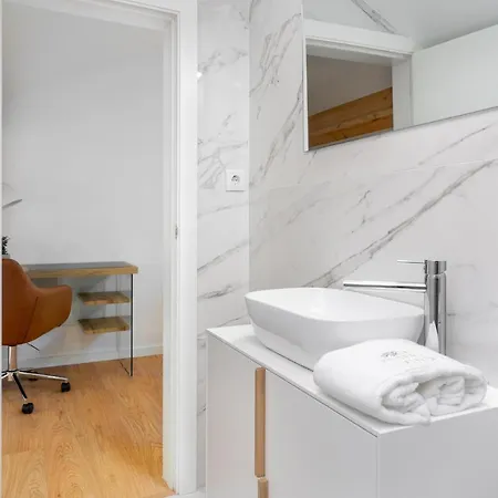 Whome Riverside View Premium W/ Ac & Terrace Oporto